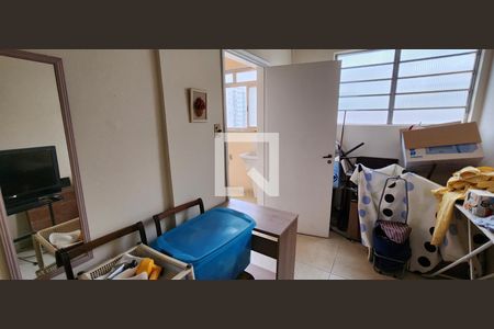 Apartamento para alugar com 190m², 4 quartos e 1 vaga Apartamento para alugar com 190m², 4 quartos e 1 vagaQuarto de Serviço