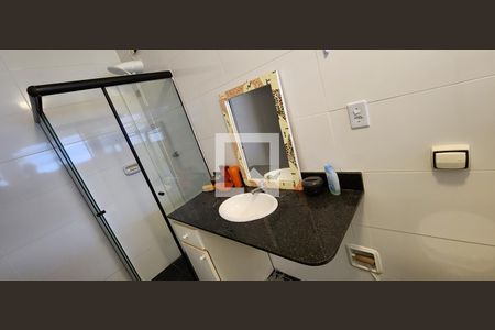 Apartamento para alugar com 190m², 4 quartos e 1 vaga Apartamento para alugar com 190m², 4 quartos e 1 vagaBanheiro da Suíte