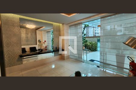 Apartamento para alugar com 190m², 4 quartos e 1 vaga Apartamento para alugar com 190m², 4 quartos e 1 vagaÁrea comum