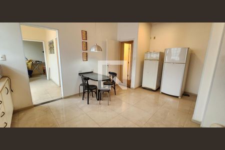 Apartamento para alugar com 190m², 4 quartos e 1 vaga Apartamento para alugar com 190m², 4 quartos e 1 vagaDetalhe da cozinha