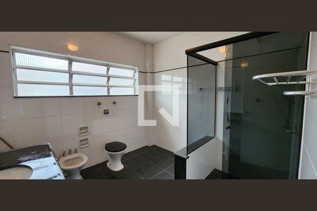 Apartamento para alugar com 190m², 4 quartos e 1 vaga Apartamento para alugar com 190m², 4 quartos e 1 vagaBanheiro Social