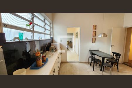 Apartamento para alugar com 190m², 4 quartos e 1 vaga Apartamento para alugar com 190m², 4 quartos e 1 vagaCozinha