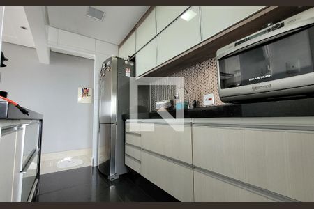 Apartamento à venda com 70m², 3 quartos e 2 vagas Apartamento à venda com 70m², 3 quartos e 2 vagasCozinha