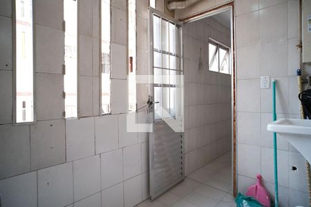 Apartamento à venda com 49m², 3 quartos e 1 vagaÁrea de Serviço