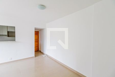 Sala de apartamento para alugar com 2 quartos, 70m² em Chácara Santo Antônio (zona Sul), São Paulo