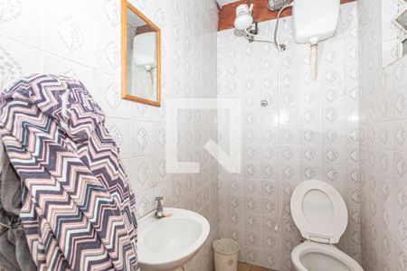 Casa à venda com 222m², 3 quartos e 3 vagasBanehiro de Serviços