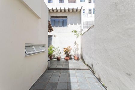 Casa à venda com 222m², 3 quartos e 3 vagasQuintal
