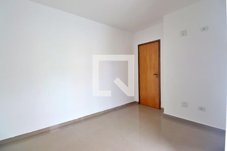 Suíte - Quarto 1  de apartamento para alugar com 2 quartos, 56m² em Vila São Pedro, Santo André