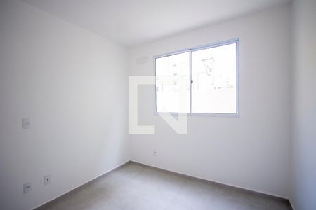 Quarto 1 de apartamento para alugar com 2 quartos, 50m² em Vila Lage, São Gonçalo