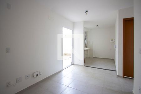Sala de apartamento para alugar com 2 quartos, 50m² em Vila Lage, São Gonçalo