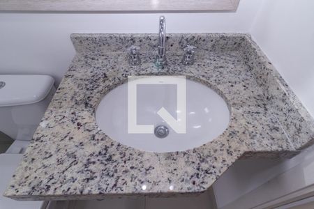 Apartamento à venda com 120m², 2 quartos e 2 vagas Apartamento à venda com 120m², 2 quartos e 2 vagasBanheiro da Suíte 1