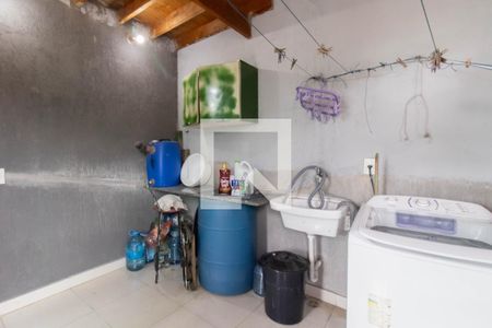 Casa à venda com 290m², 4 quartos e 2 vagas Casa à venda com 290m², 4 quartos e 2 vagasÁrea de Serviço