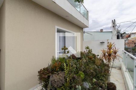 Casa à venda com 290m², 4 quartos e 2 vagas Casa à venda com 290m², 4 quartos e 2 vagasVaranda da Suíte 1