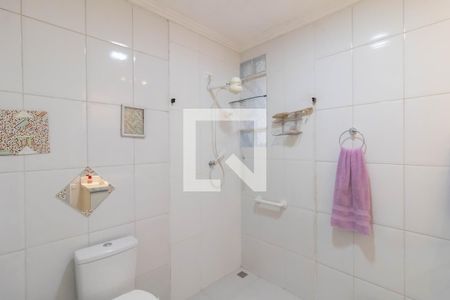 Casa à venda com 290m², 4 quartos e 2 vagas Casa à venda com 290m², 4 quartos e 2 vagasBanheiro da Suíte 2