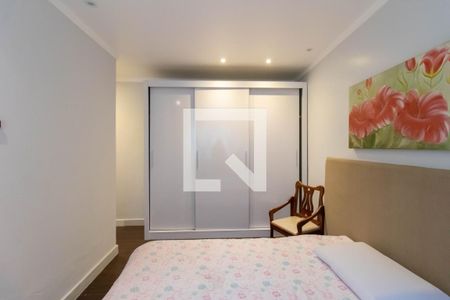 Casa à venda com 290m², 4 quartos e 2 vagas Casa à venda com 290m², 4 quartos e 2 vagasSuíte 2