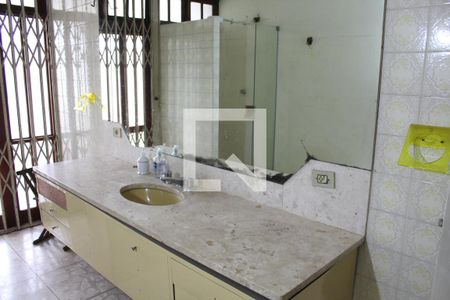 Casa para alugar com 315m², 3 quartos e 3 vagasBanheiro