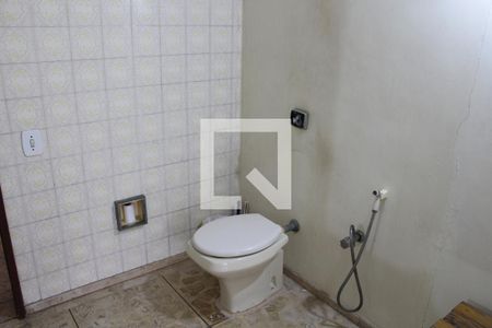 Casa para alugar com 315m², 3 quartos e 3 vagasBanheiro