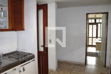 Casa para alugar com 315m², 3 quartos e 3 vagasEspaço entre os quartos