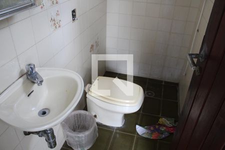 Casa para alugar com 315m², 3 quartos e 3 vagasBanheiro de serviço