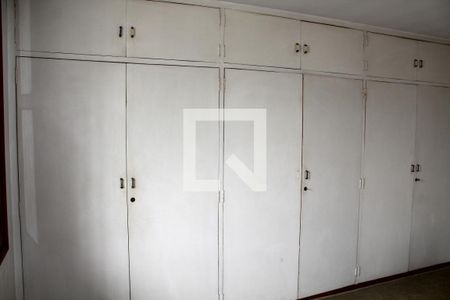 Casa para alugar com 315m², 3 quartos e 3 vagasQuarto 3 - Armários