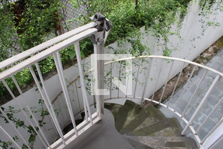 Casa para alugar com 315m², 3 quartos e 3 vagasEscada