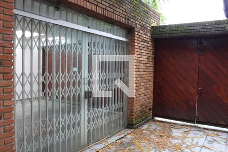Casa para alugar com 315m², 3 quartos e 3 vagasPortão de entrada / Garagem