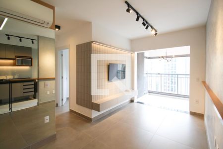 Sala de apartamento para alugar com 2 quartos, 52m² em Indianópolis, São Paulo