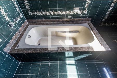 Casa para alugar com 350m², 5 quartos e 2 vagas Casa para alugar com 350m², 5 quartos e 2 vagasDetalhe do Banheiro da Suite