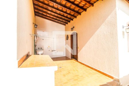 Casa para alugar com 350m², 5 quartos e 2 vagas Casa para alugar com 350m², 5 quartos e 2 vagasÁrea de Serviço