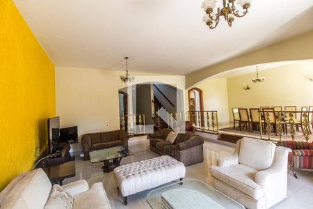 Sala de TV de casa para alugar com 5 quartos, 350m² em Alphaville, Santana de Parnaíba