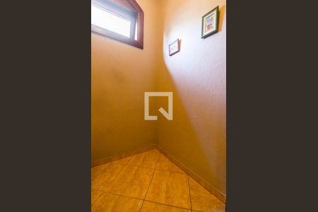 Casa para alugar com 350m², 5 quartos e 2 vagas Casa para alugar com 350m², 5 quartos e 2 vagasLavabo