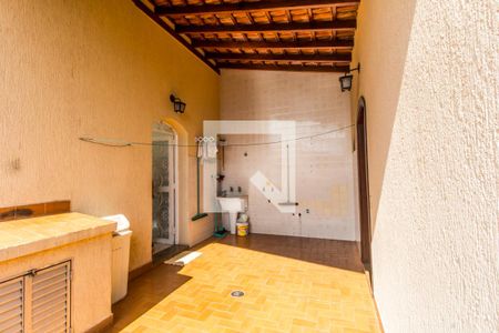 Casa para alugar com 350m², 5 quartos e 2 vagas Casa para alugar com 350m², 5 quartos e 2 vagasÁrea de Serviço