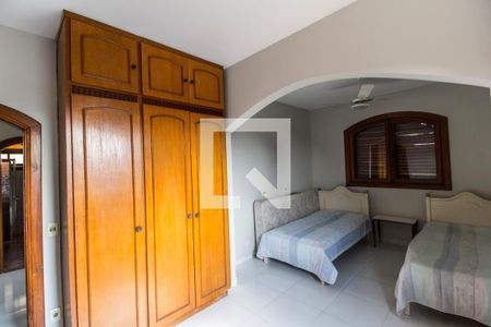 Casa para alugar com 350m², 5 quartos e 2 vagas Casa para alugar com 350m², 5 quartos e 2 vagasQuarto 3