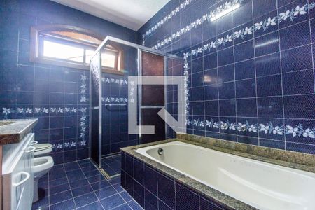 Casa para alugar com 350m², 5 quartos e 2 vagas Casa para alugar com 350m², 5 quartos e 2 vagasBanheiro da Suíte master