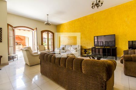 Sala de TV de casa para alugar com 5 quartos, 350m² em Alphaville, Santana de Parnaíba