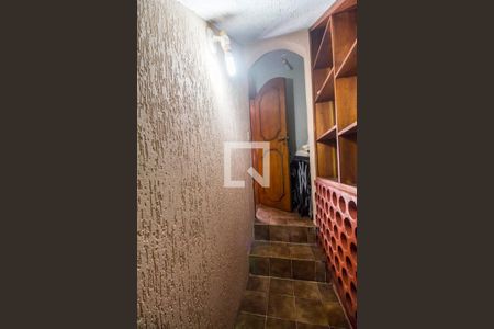 Casa para alugar com 350m², 5 quartos e 2 vagas Casa para alugar com 350m², 5 quartos e 2 vagasAdega