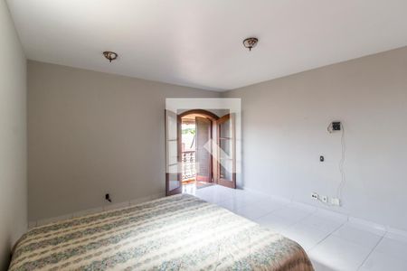 Casa para alugar com 350m², 5 quartos e 2 vagas Casa para alugar com 350m², 5 quartos e 2 vagasSuíte master 2