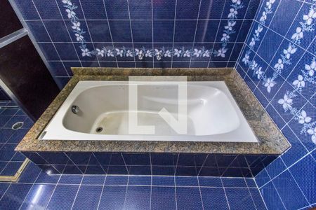 Casa para alugar com 350m², 5 quartos e 2 vagas Casa para alugar com 350m², 5 quartos e 2 vagasDetalhe do Banheiro da Suite