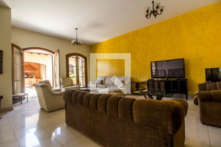Sala de TV de casa para alugar com 5 quartos, 350m² em Alphaville, Santana de Parnaíba