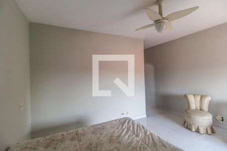 Casa para alugar com 350m², 5 quartos e 2 vagas Casa para alugar com 350m², 5 quartos e 2 vagasSuíte master 1