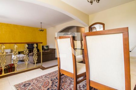 Casa para alugar com 350m², 5 quartos e 2 vagas Casa para alugar com 350m², 5 quartos e 2 vagasSala de Jantar