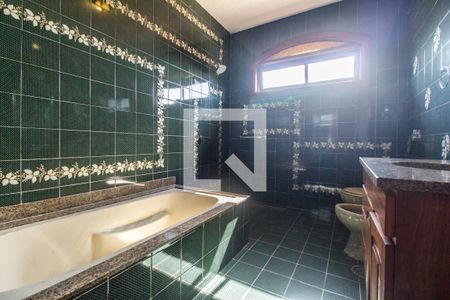 Casa para alugar com 350m², 5 quartos e 2 vagas Casa para alugar com 350m², 5 quartos e 2 vagasBanheiro da Suíte master