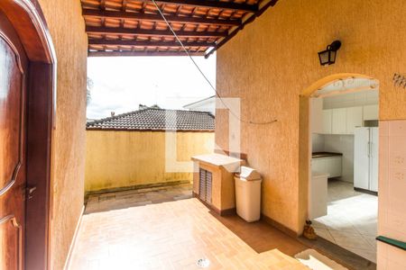 Casa para alugar com 350m², 5 quartos e 2 vagas Casa para alugar com 350m², 5 quartos e 2 vagasÁrea de Serviço