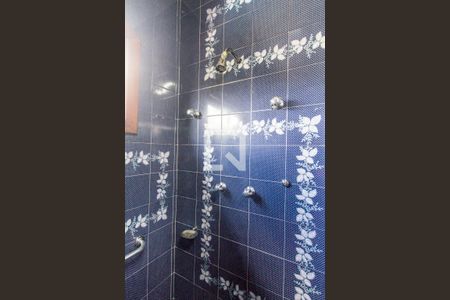 Casa para alugar com 350m², 5 quartos e 2 vagas Casa para alugar com 350m², 5 quartos e 2 vagasBanheiro da Suíte master