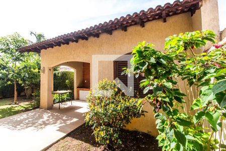 Casa para alugar com 350m², 5 quartos e 2 vagas Casa para alugar com 350m², 5 quartos e 2 vagasQuintal