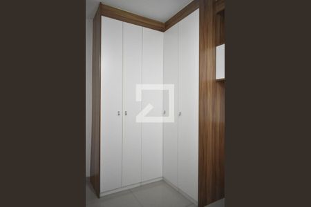 Apartamento para alugar com 43m², 2 quartos e 1 vagaQuarto 2 - Armários