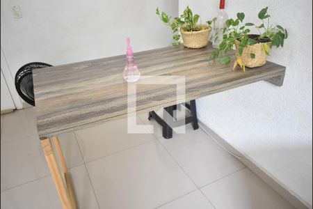 Detalhe da Sala de apartamento para alugar com 2 quartos, 43m² em Campo Grande, Rio de Janeiro