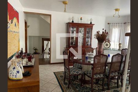 Casa à venda com 4 quartos, 360m² em Residencial Quatro (Alphaville), Santana de Parnaíba