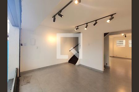 Sala de casa para alugar com 2 quartos, 130m² em Água Branca, São Paulo