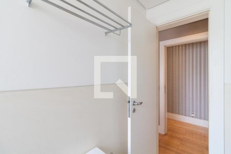 Apartamento à venda com 299m², 4 quartos e 5 vagasBanheiro da Suíte 4
